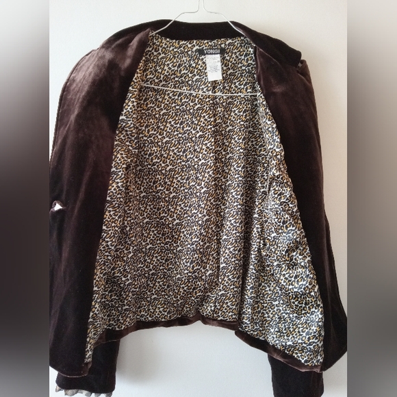 Velvety Blazer - Picture 2 of 3